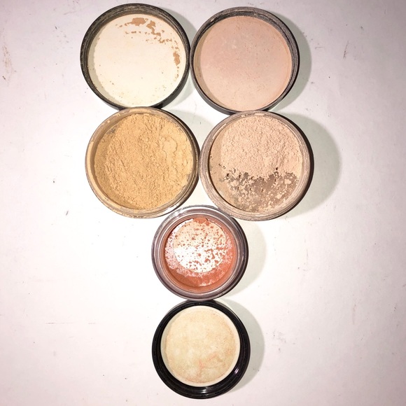 BARE MINERALS FOUNDATION - Picture 8 of 8